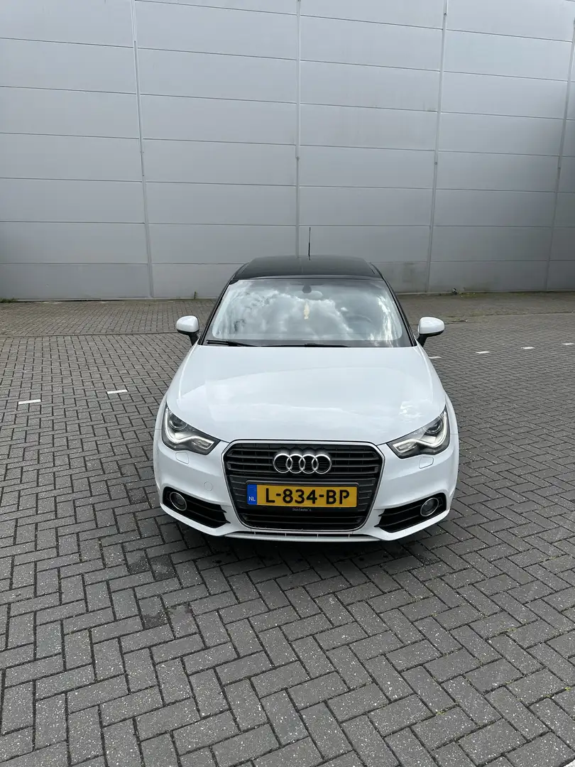 Audi A1 1.2 TFSI Pro Line S 2e eigenaar apk t/m 14-05-2026 Wit - 1