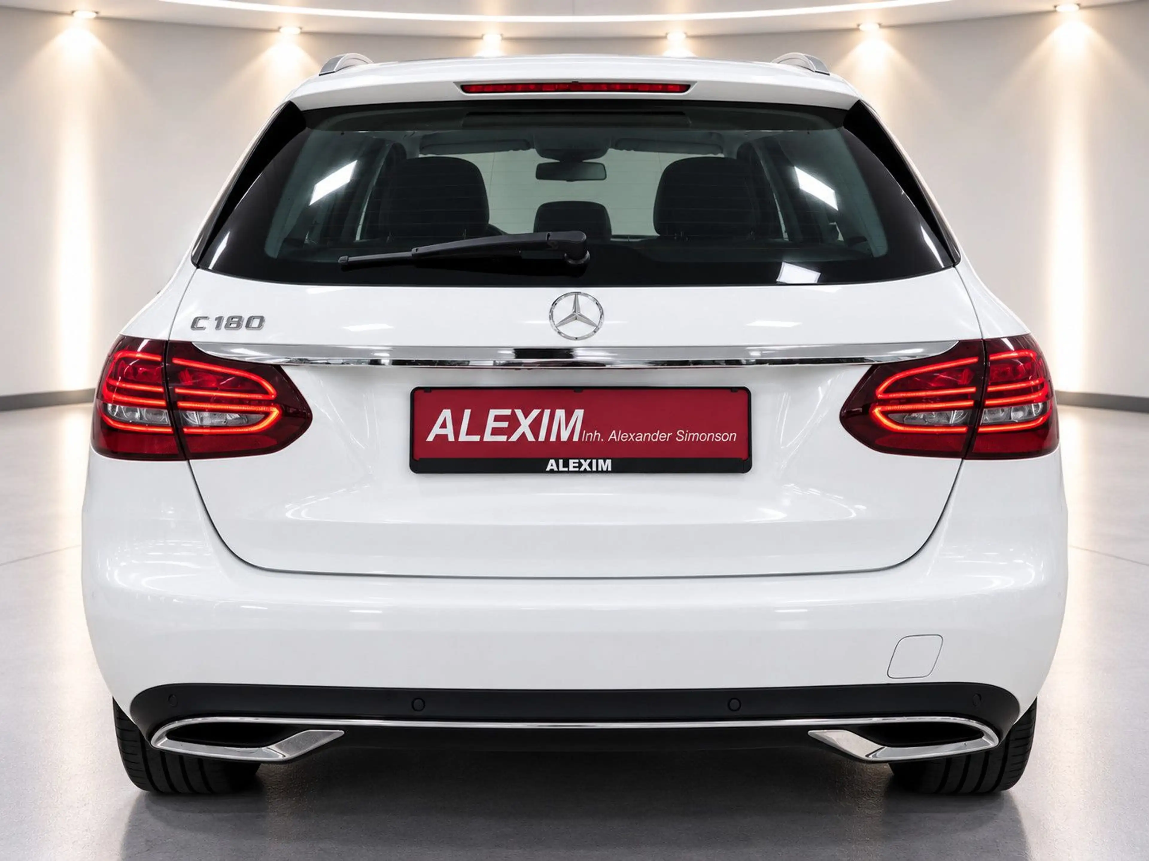 Mercedes-Benz C 180 T Avantgarde/Carplay/LED/Kamera/Teilleder — photo 6