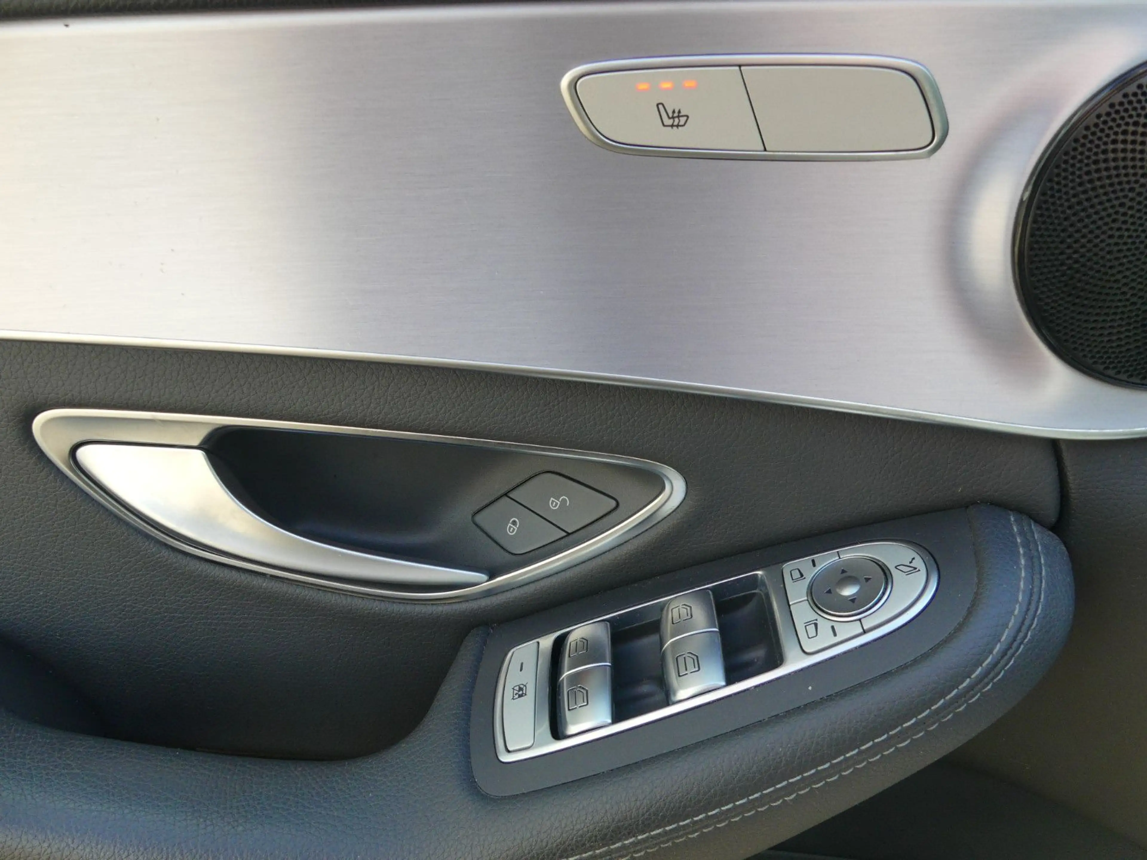 Mercedes-Benz C 180 T Avantgarde/Carplay/LED/Kamera/Teilleder — photo 8