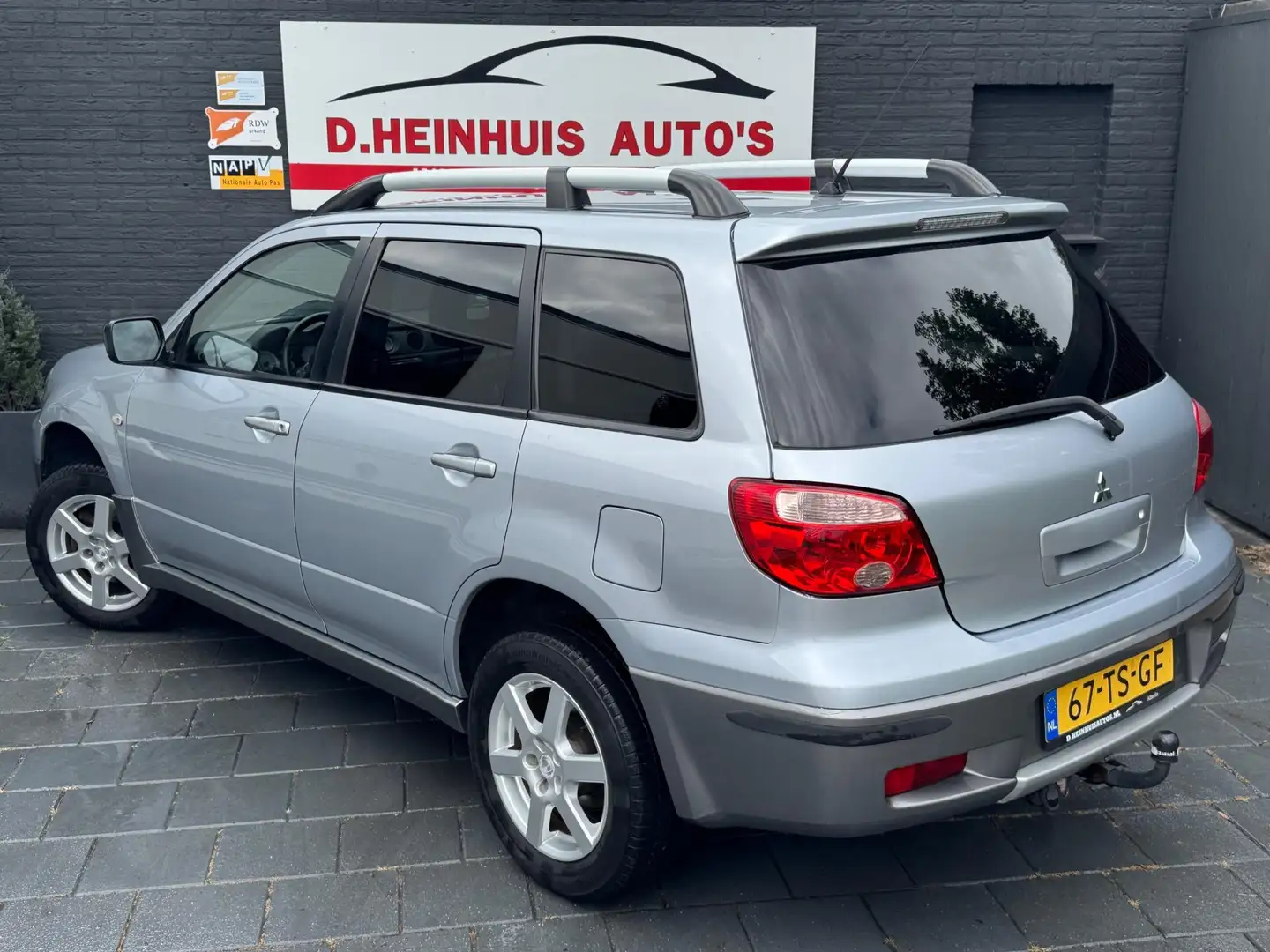 Mitsubishi Outlander Sport 2.0 Invite+ APK NIEUW, ZEER NETJES Grijs - 2