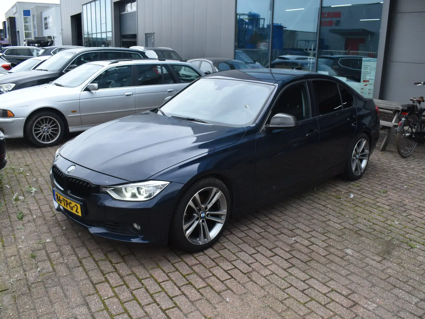BMW 320 320i | F30 | gereviseerde motor Blauw - 1