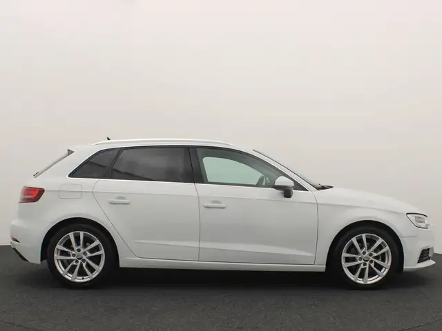 Audi A3 view 19