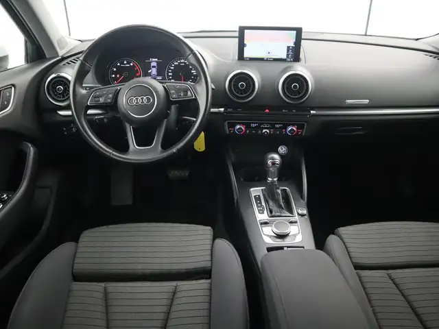 Audi A3 view 8