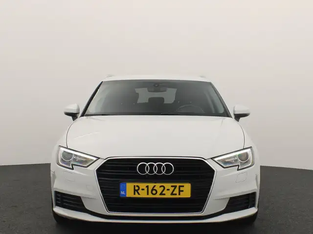 Audi A3 view 22