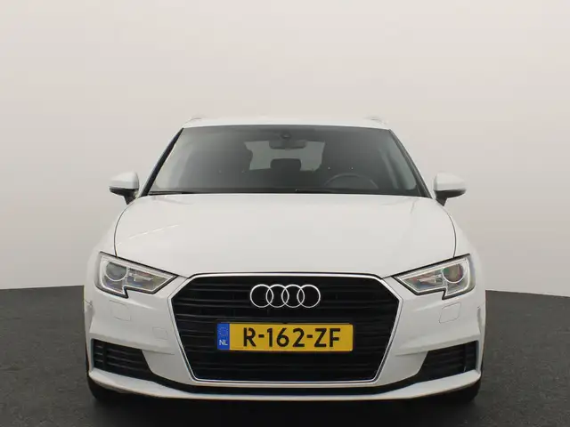 Audi A3 view 21
