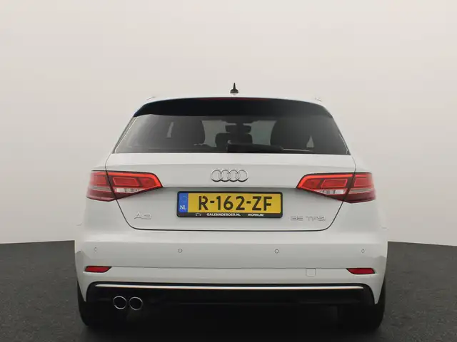 Audi A3 view 4