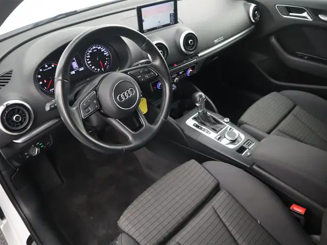 Audi A3 view 9