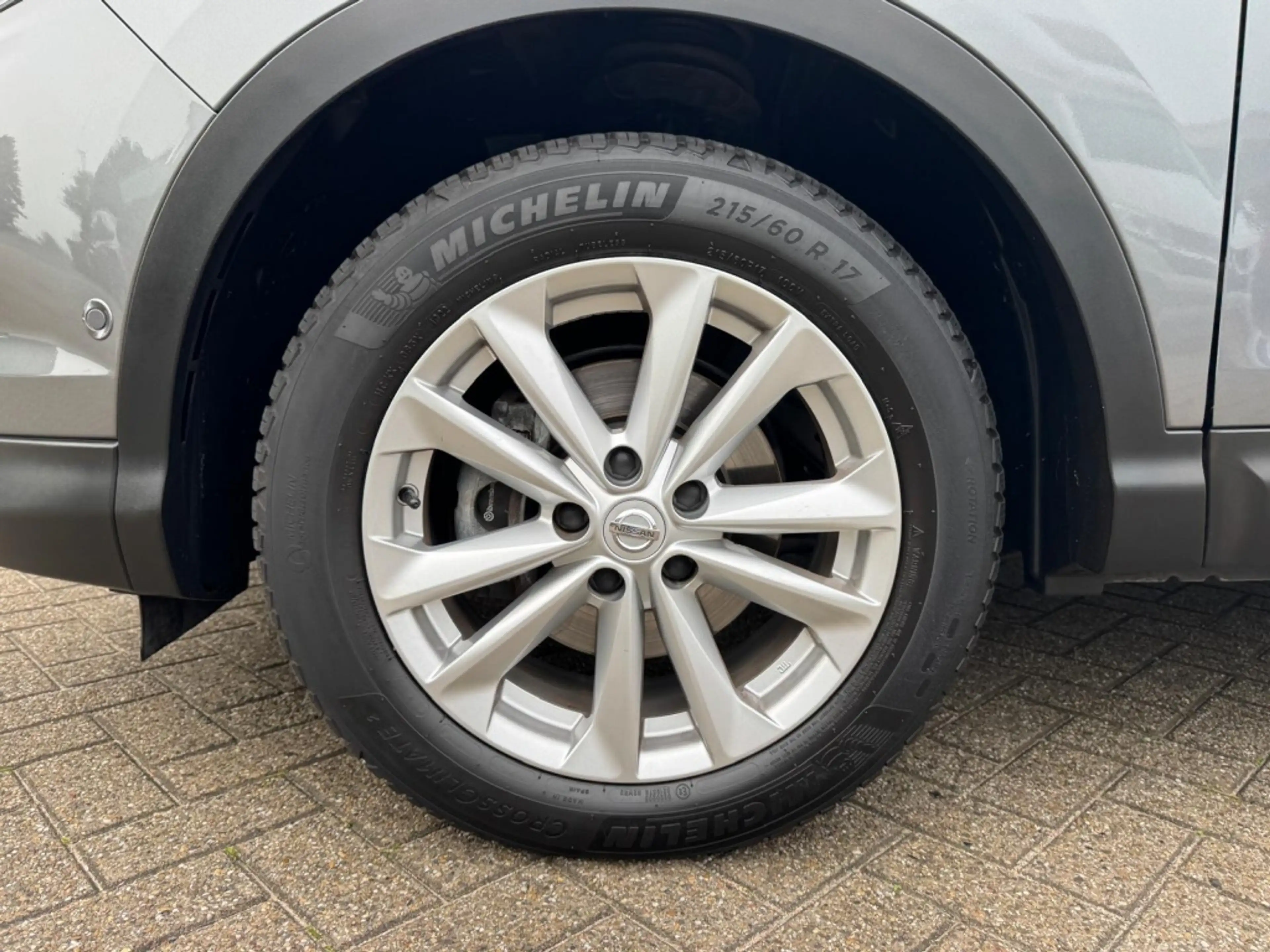 Nissan Qashqai 1.2 DIG-T 85KW 2WD CVT — photo 4