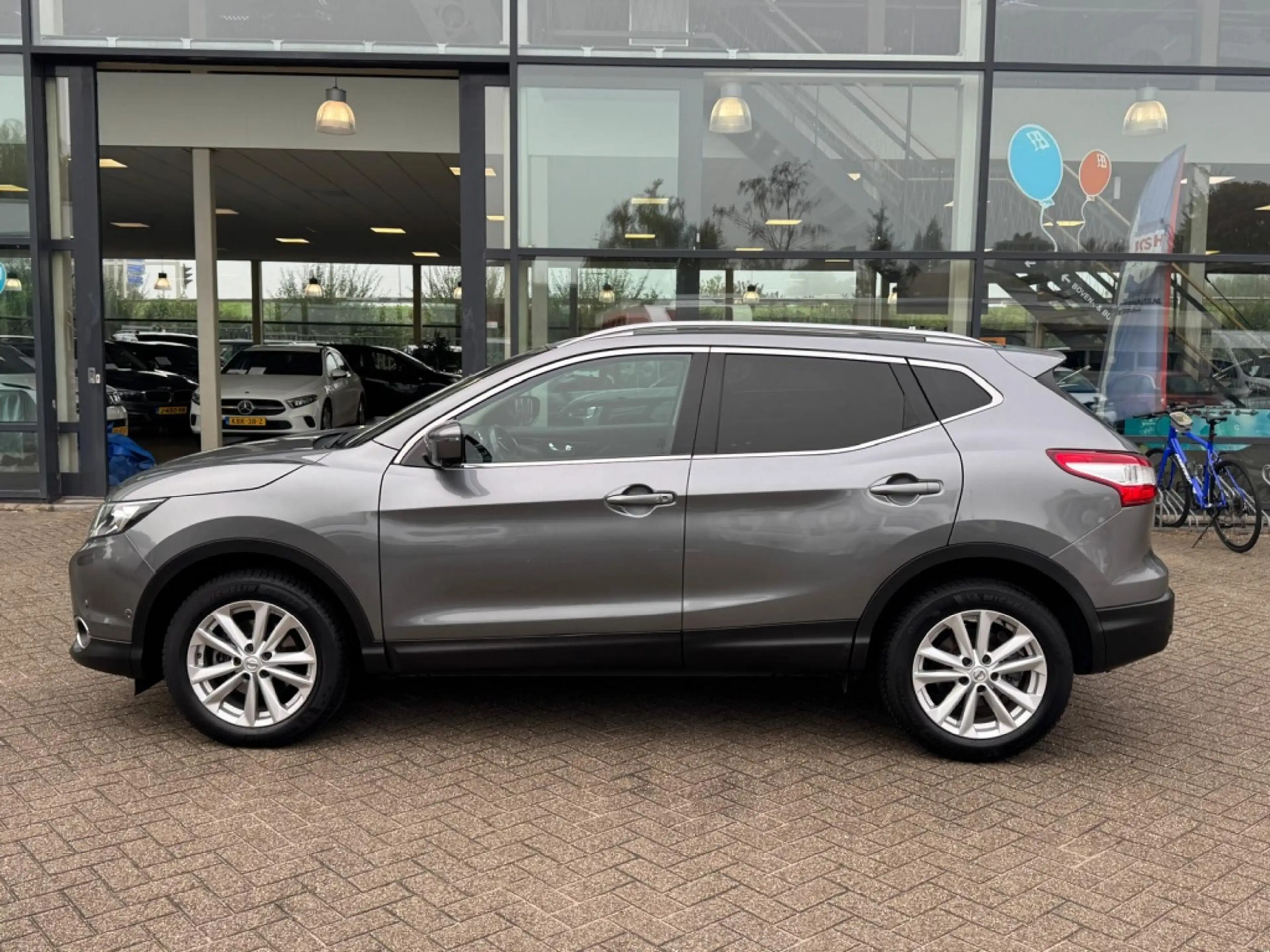 Nissan Qashqai 1.2 DIG-T 85KW 2WD CVT — photo 2
