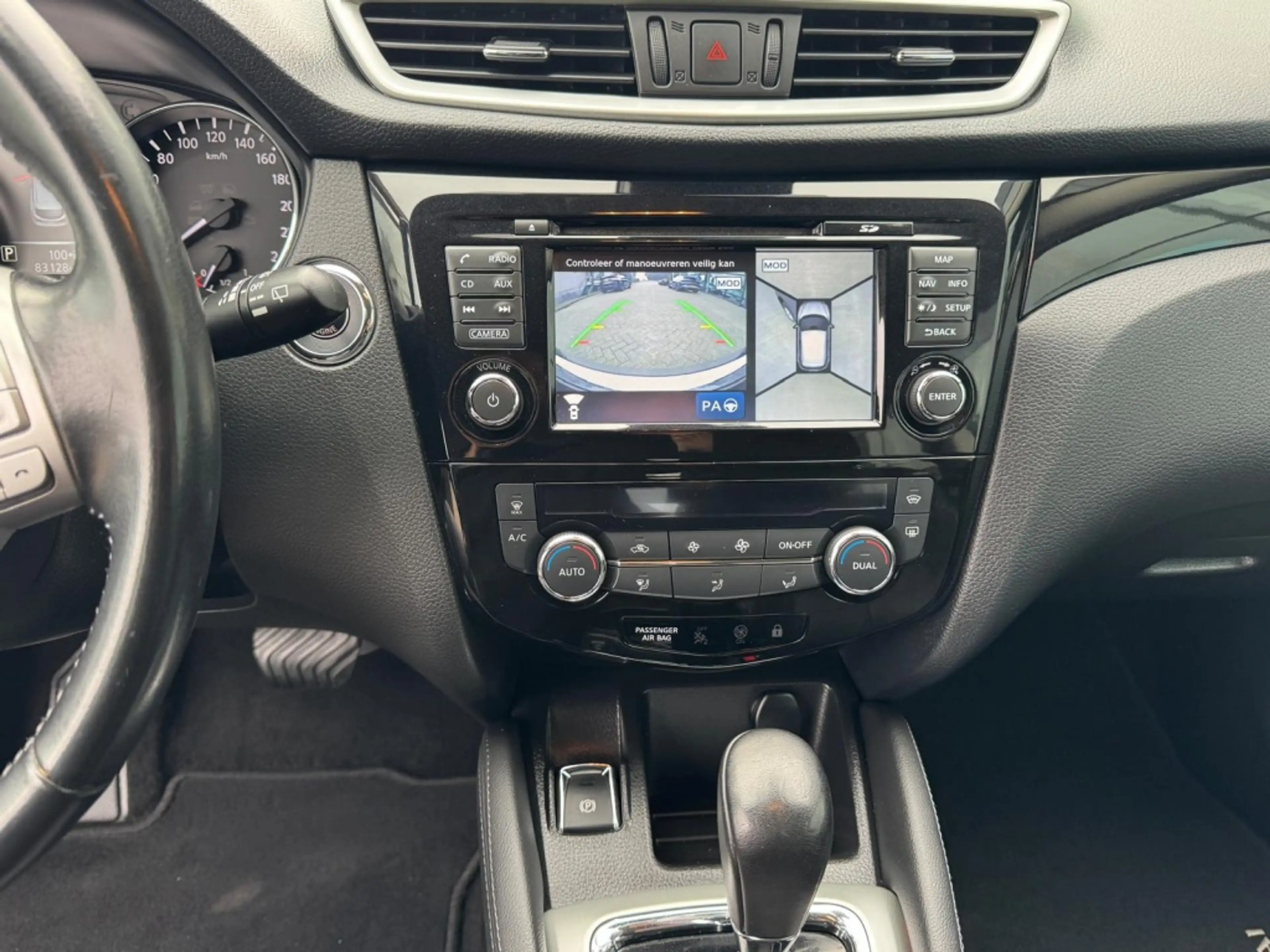 Nissan Qashqai 1.2 DIG-T 85KW 2WD CVT — photo 10