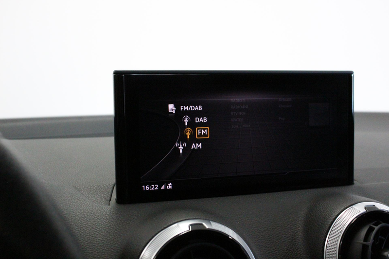Audi Q2 35 TFSI S Edition | AFN-TREKHAAK | ACC | 17'LMV | — photo 29