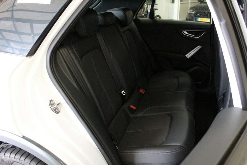 Audi Q2 35 TFSI S Edition | AFN-TREKHAAK | ACC | 17'LMV | — photo 17