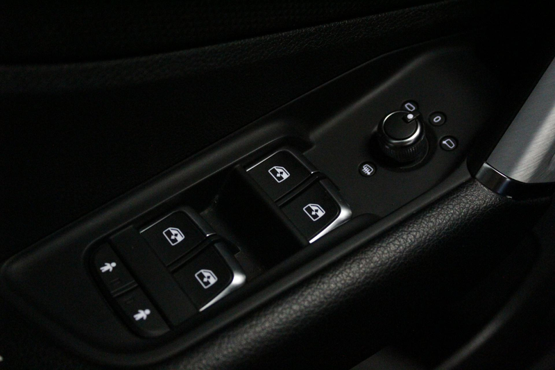Audi Q2 35 TFSI S Edition | AFN-TREKHAAK | ACC | 17'LMV | — photo 37