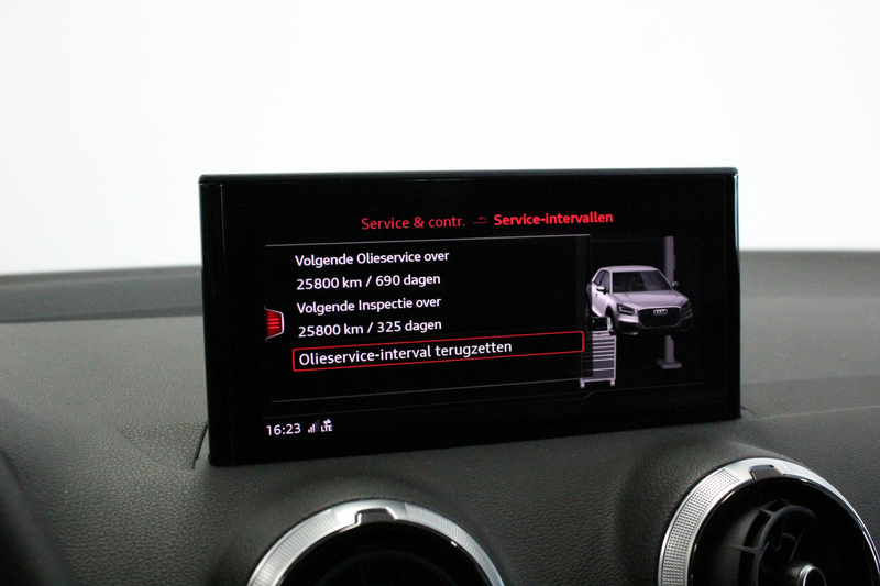Audi Q2 35 TFSI S Edition | AFN-TREKHAAK | ACC | 17'LMV | — photo 33
