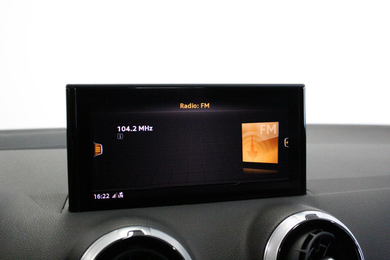 Audi Q2 35 TFSI S Edition | AFN-TREKHAAK | ACC | 17'LMV | — photo 30