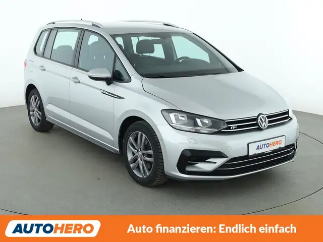 Volkswagen Touran view 8