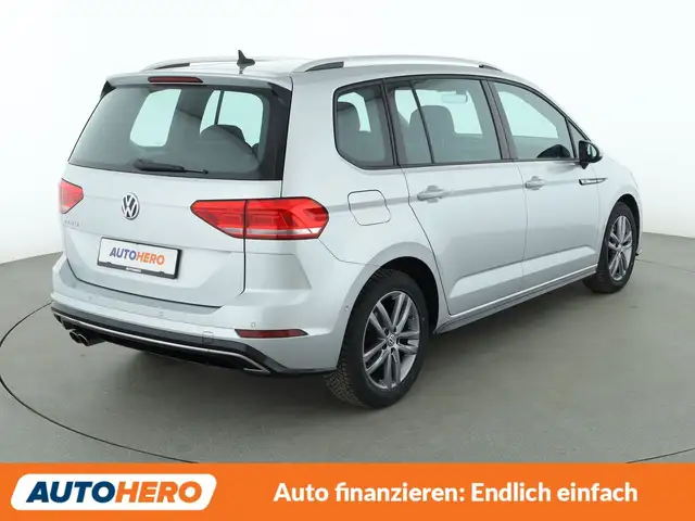Volkswagen Touran view 6