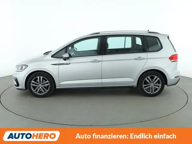 Volkswagen Touran view 3
