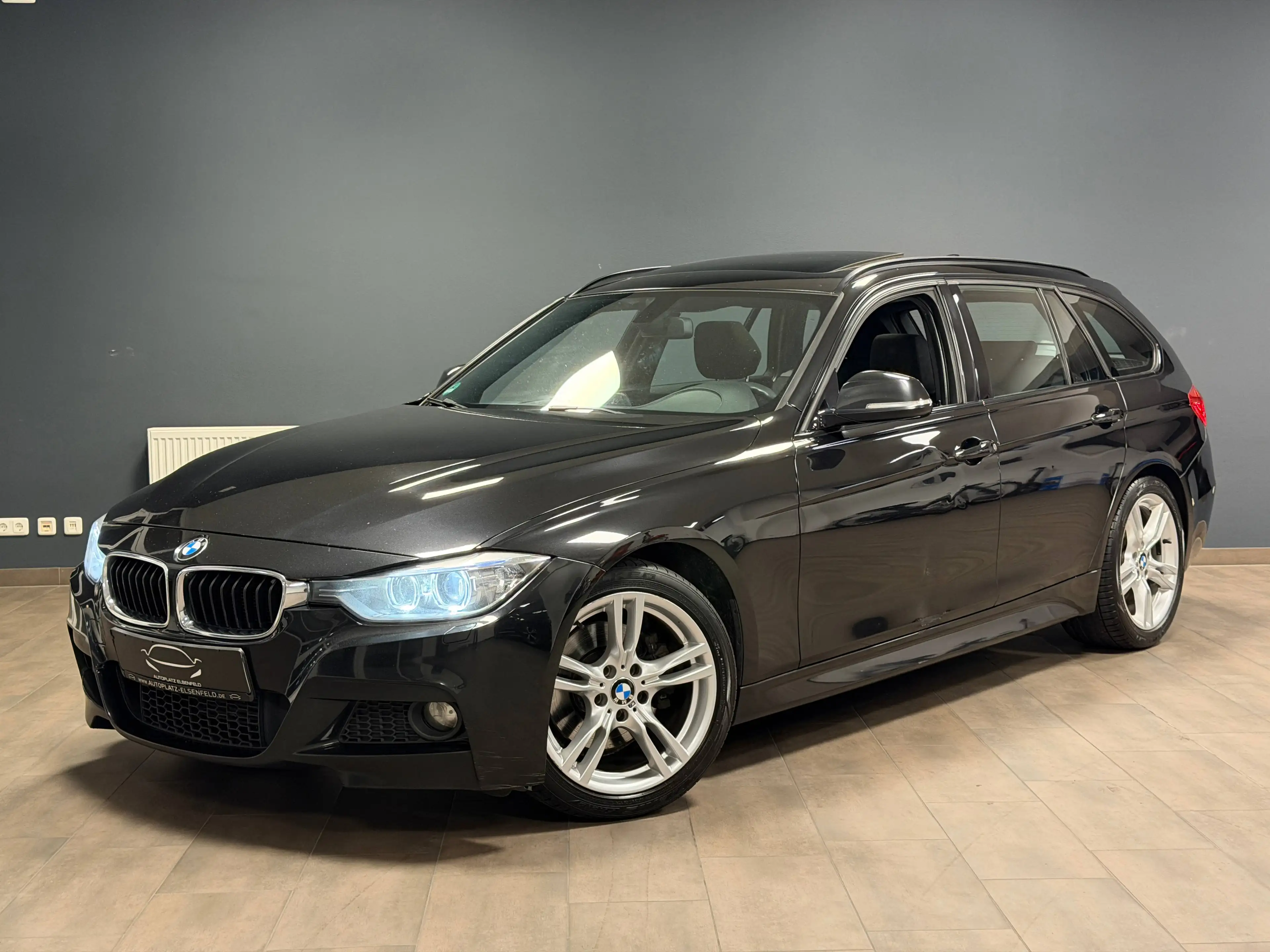 BMW 330 330d F31 Touring M Sportpaket /PANO/LED/TEMPOMAT