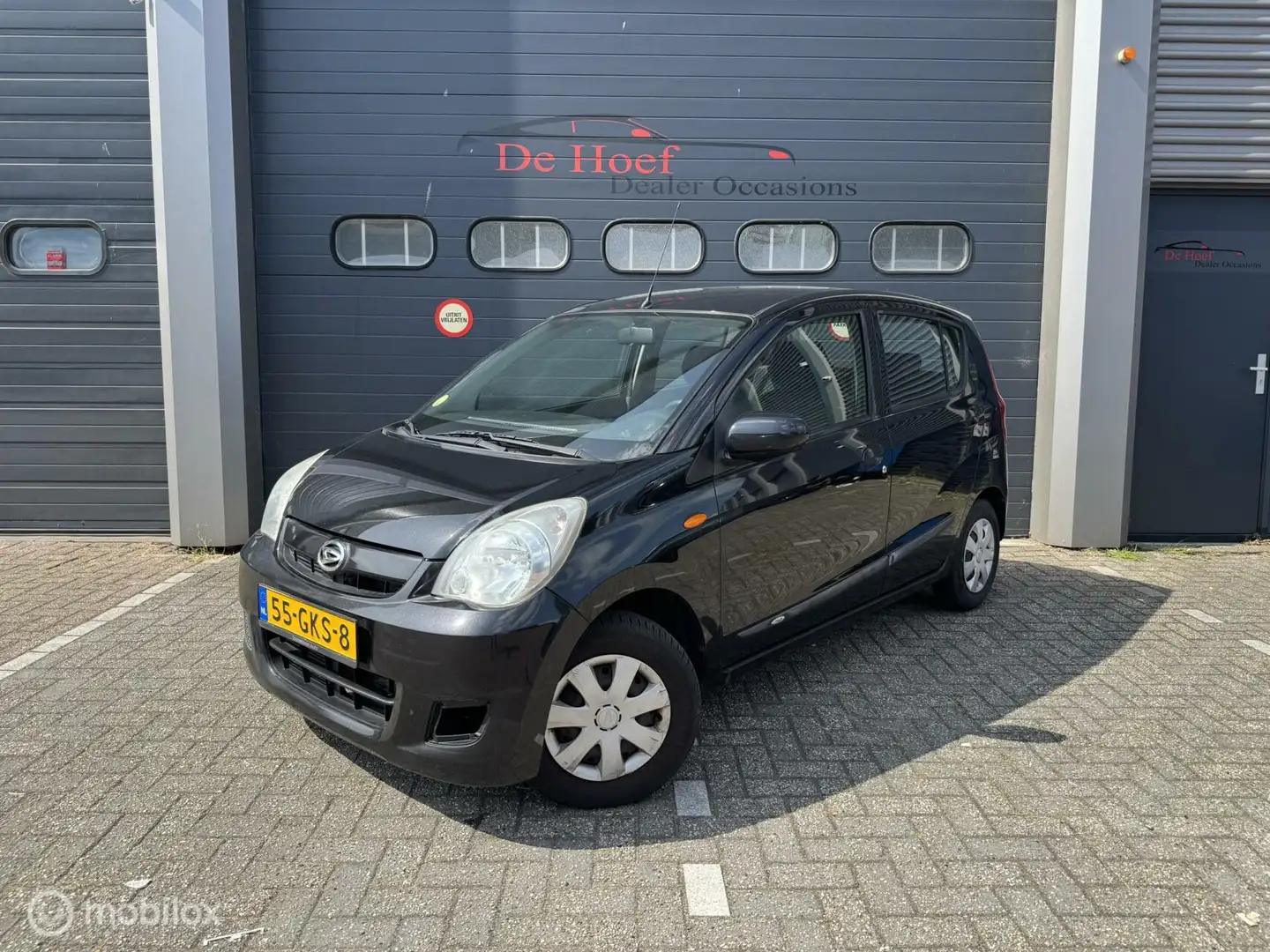 Daihatsu Cuore 1.0 Premium ✓Nw APK Zwart - 1