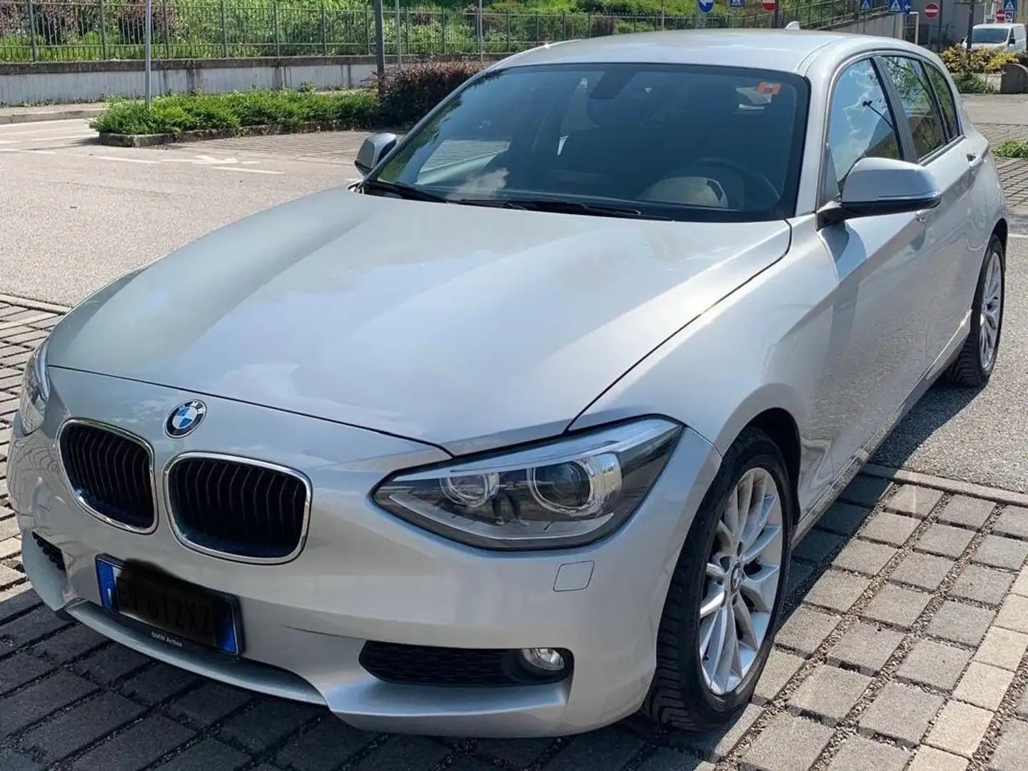 BMW 118 Serie 1 F/20 118d 5p Urban Argento - 2