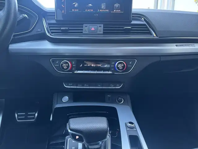 Audi Q5 view 9