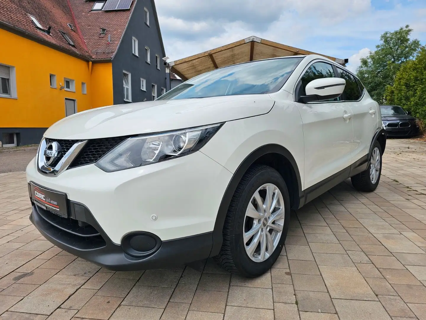 Nissan Qashqai Visia Weiß - 2