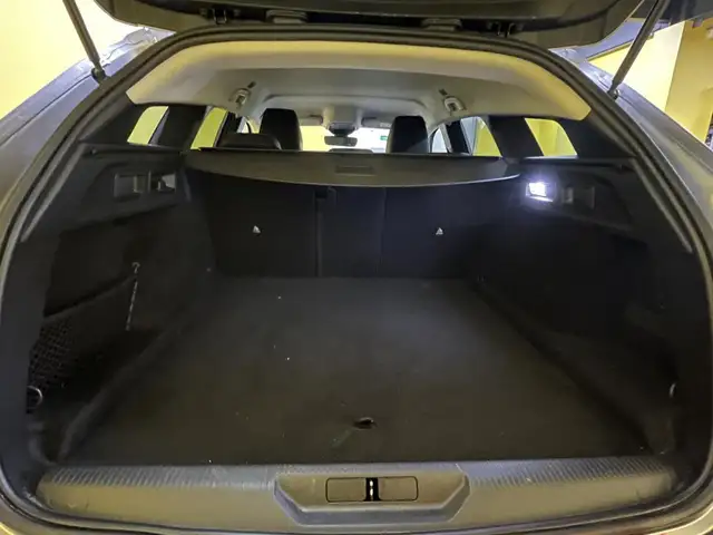Peugeot 308 view 7