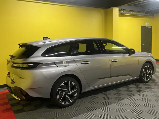 Peugeot 308 view 12