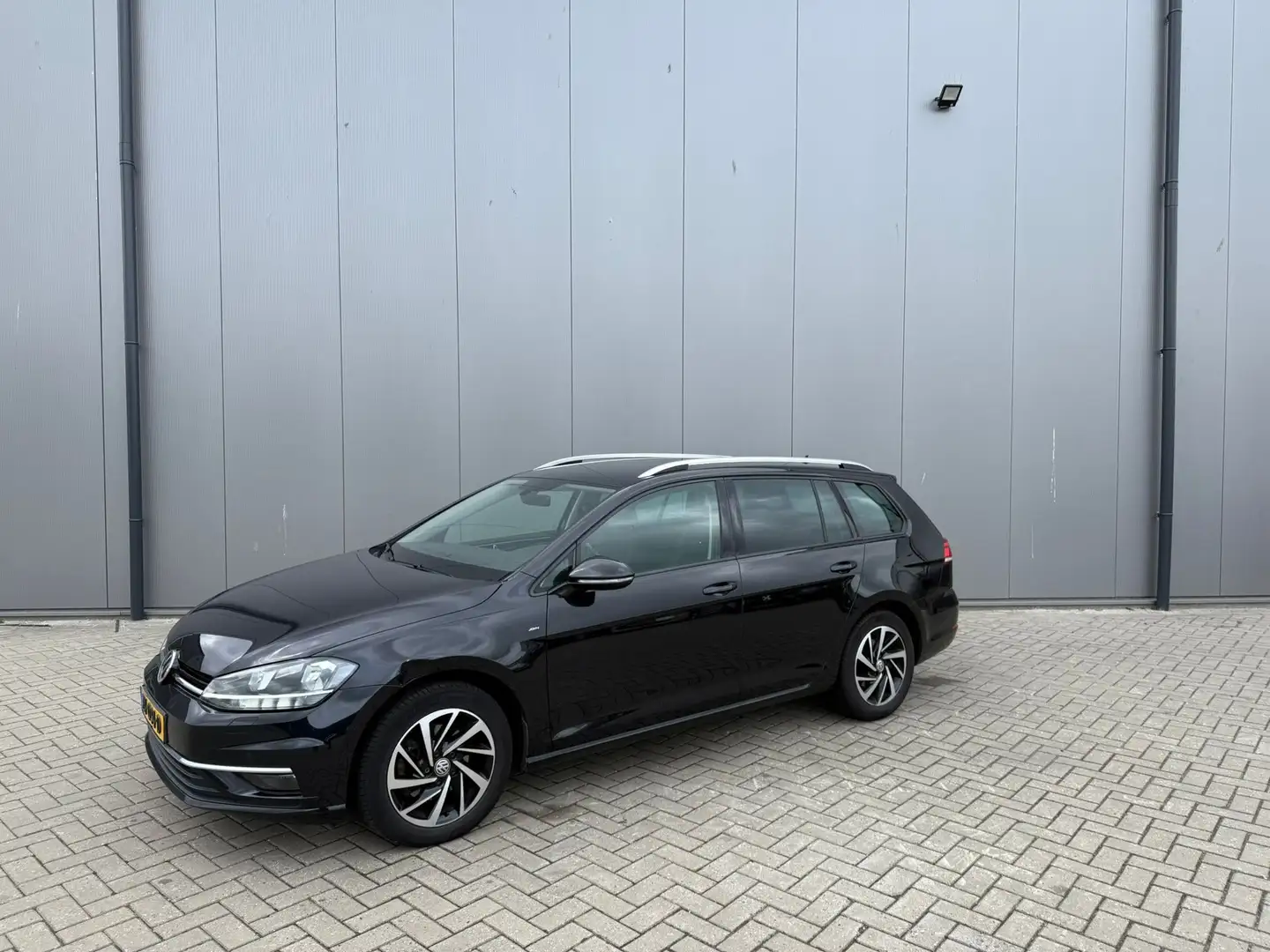 Volkswagen Golf Variant 1.6 TDI Highline join Noir - 1