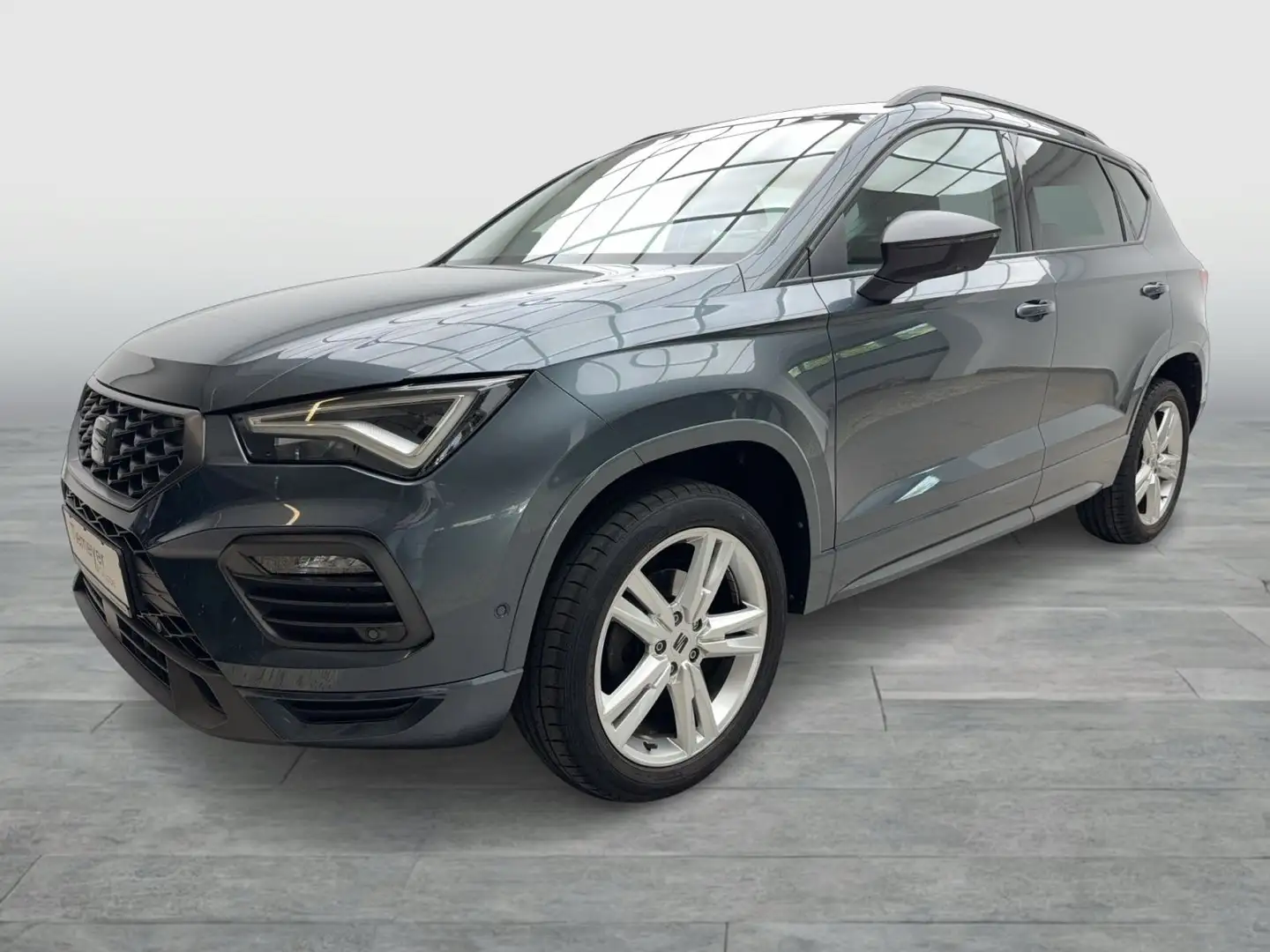 SEAT Ateca TSI FR AHK NAVI PARKASSIST Grau - 2