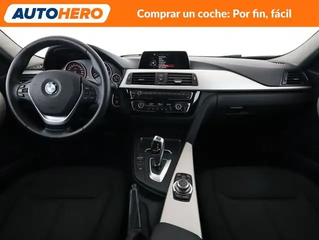 BMW 3 Series view 13