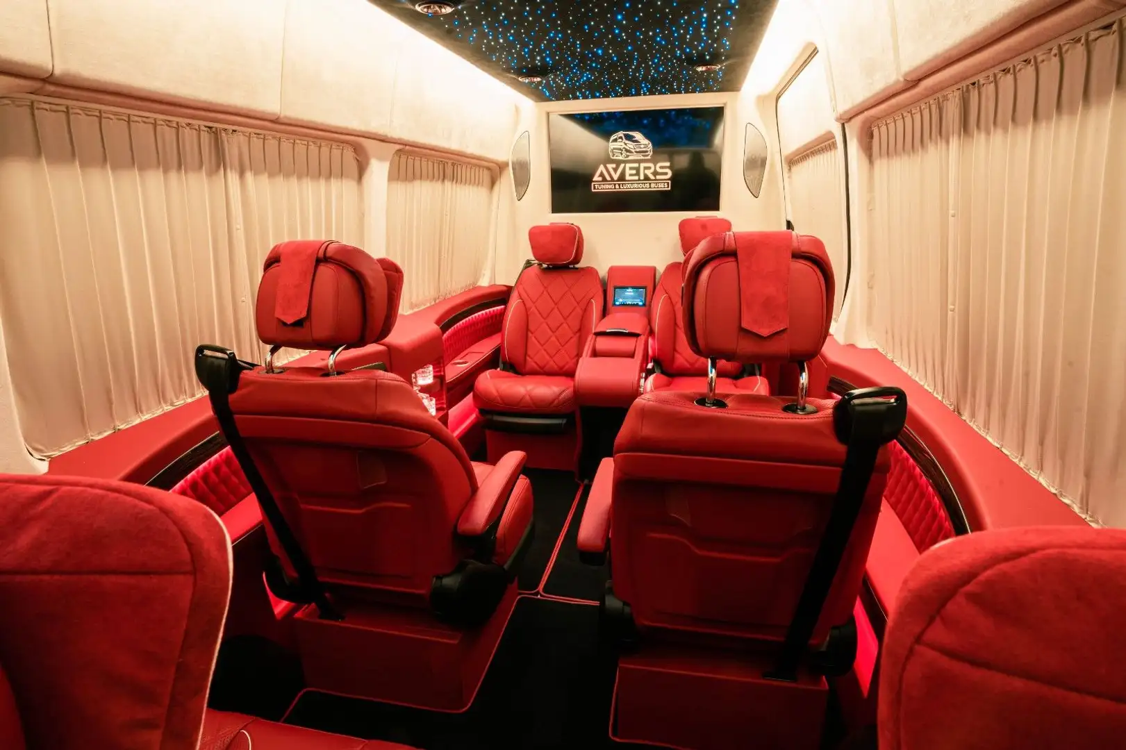 Mercedes-Benz Sprinter Business VIP Schwarz - 1