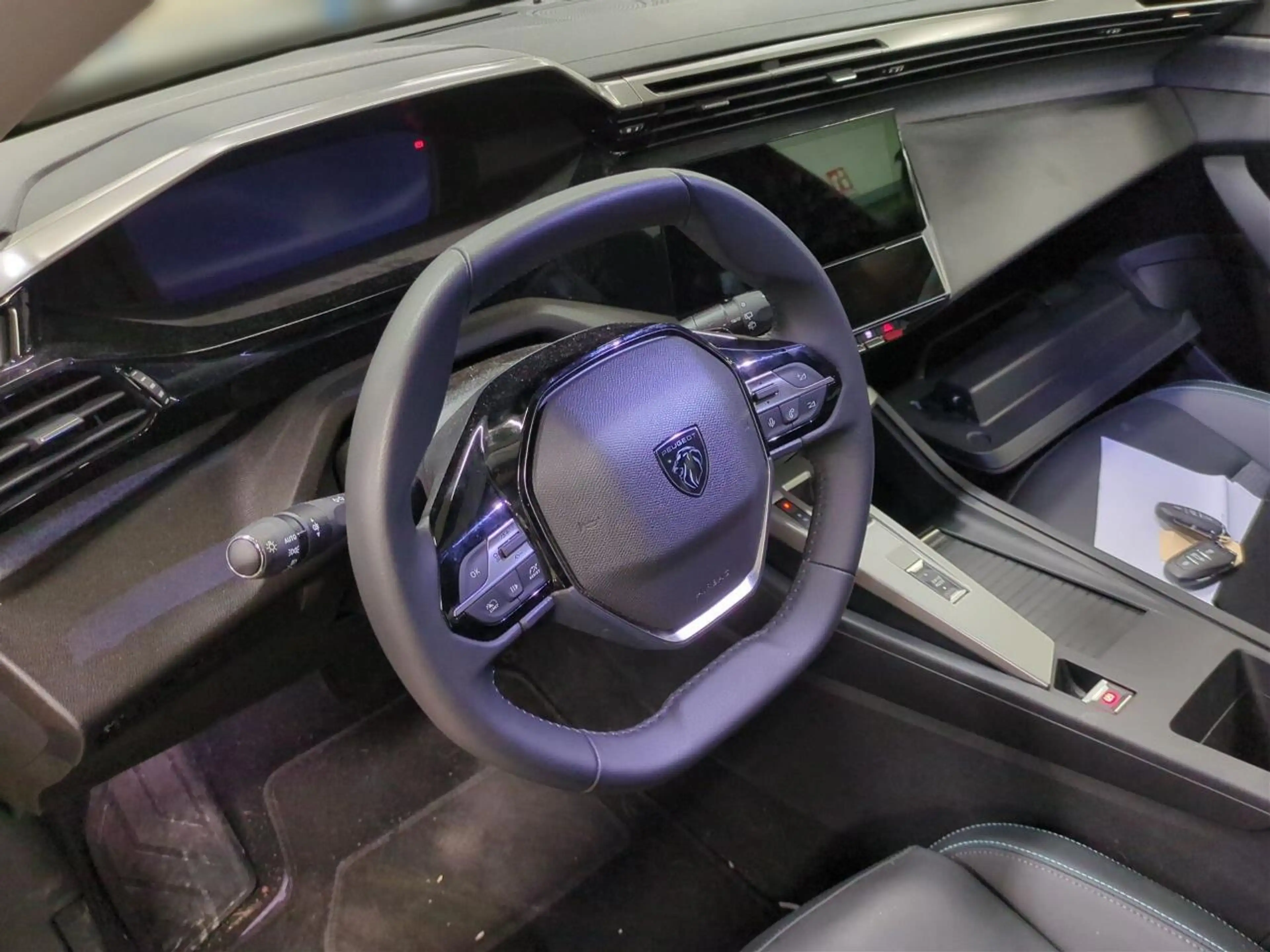 Peugeot 308 1.5 Blue-HDI EAT8*Allure*Navi*360°Kamera*Shz — photo 8