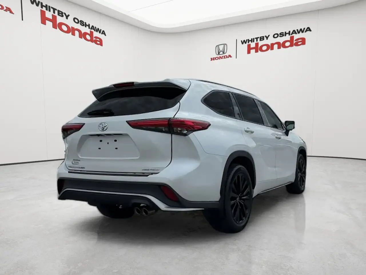 Toyota Highlander снимка Toyota Highlander