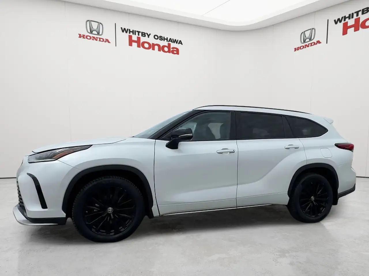 Toyota Highlander снимка Toyota Highlander