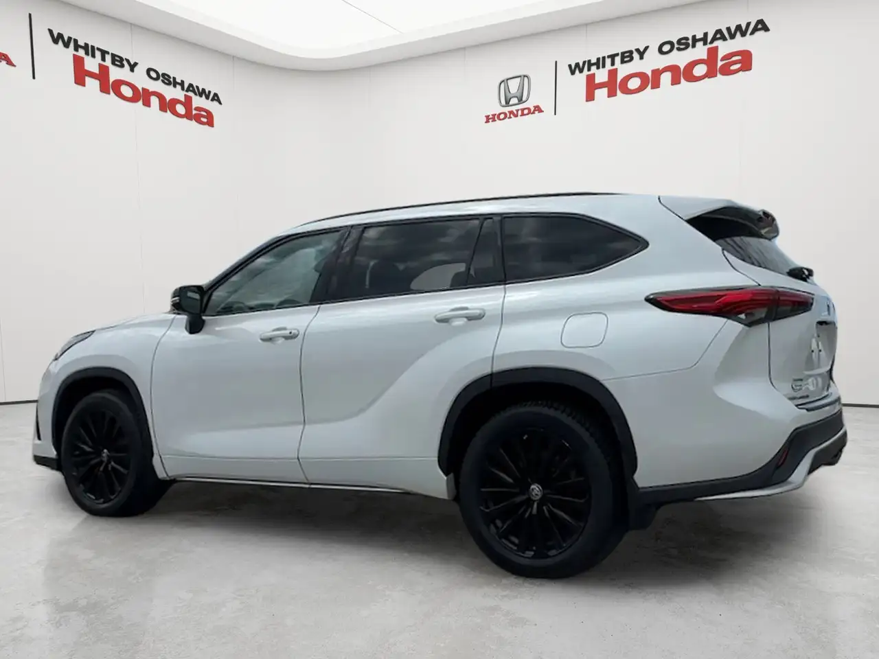 Toyota Highlander снимка Toyota Highlander