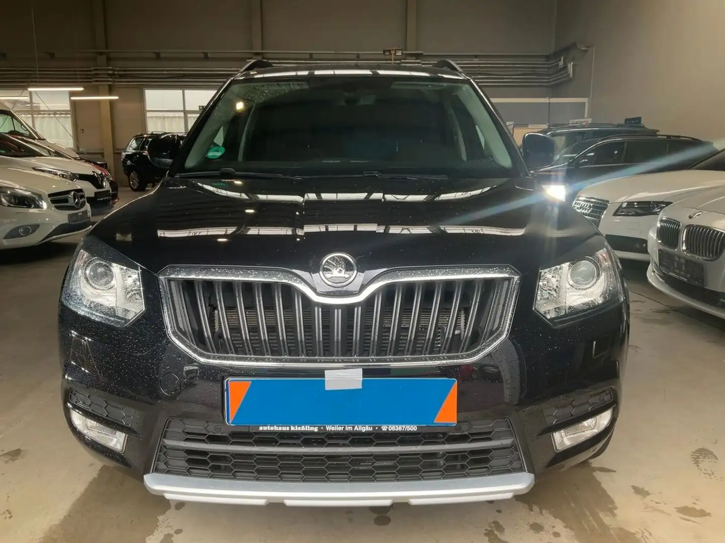 Skoda Yeti 1.4 TSI Drive 4x4 2Hand *SHZ*PDC*TEM*KLIMA* Negro - 2