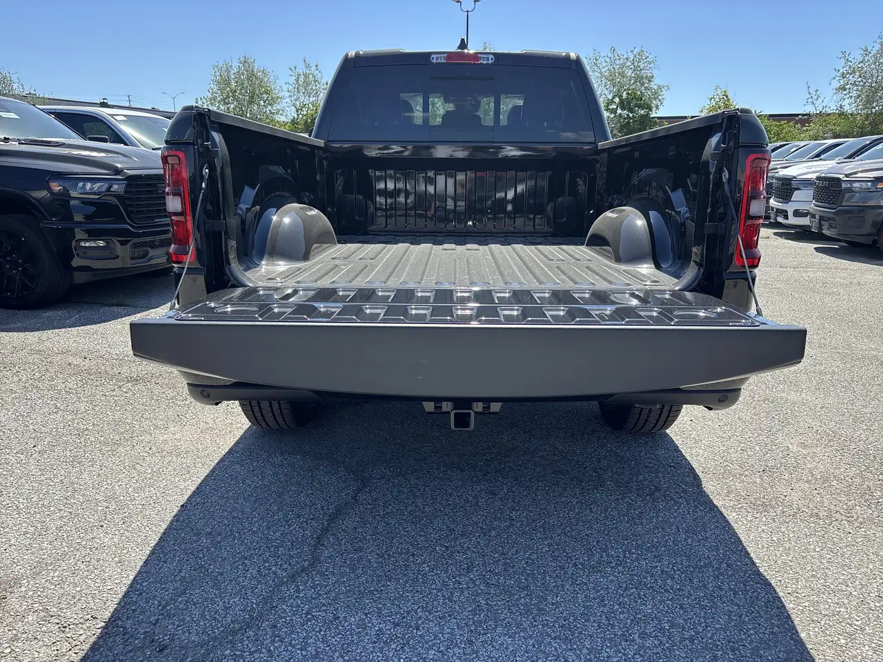 RAM 1500 снимка RAM 1500