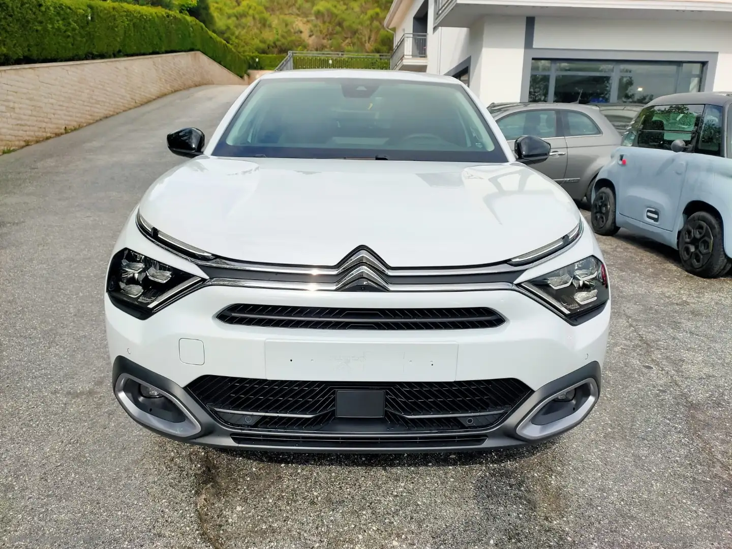 Citroen C4 PureTech 130 S&S Max Weiß - 2