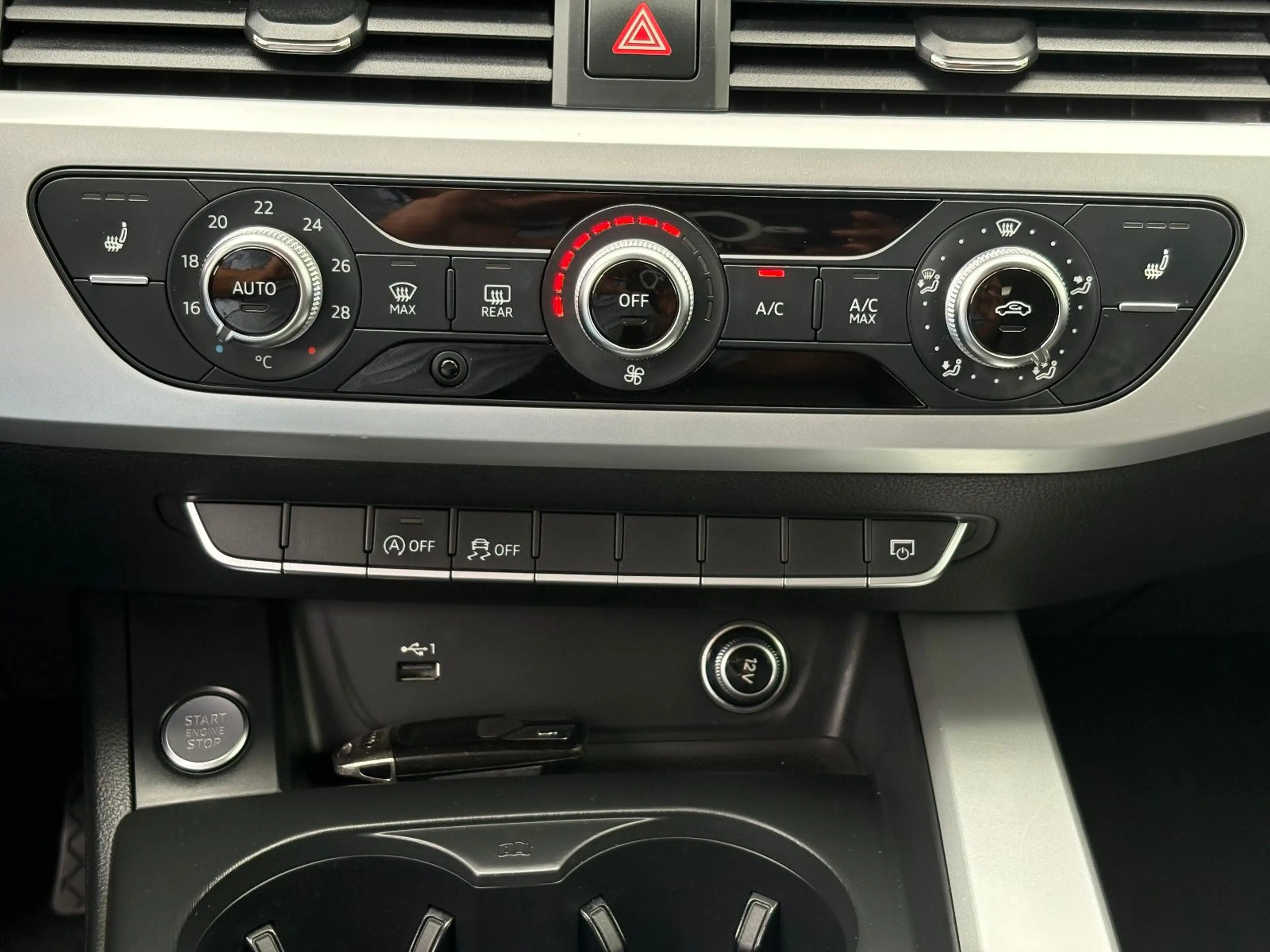 Audi A4 Avant 2.0 TDI S-Tronic Ultra NAVI LED SHZ ALU — photo 14