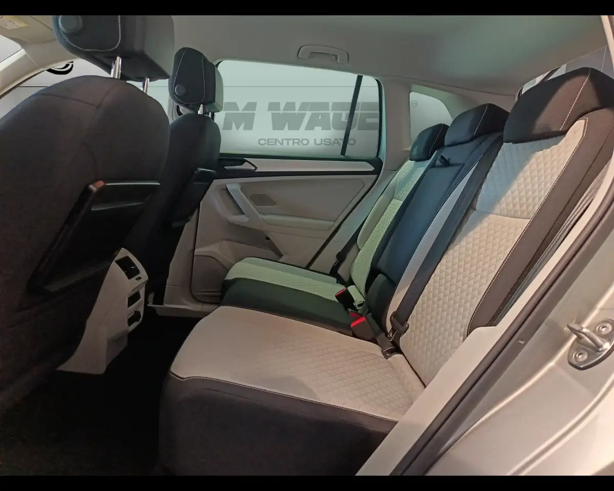 Volkswagen Tiguan — photo 13 sur 23