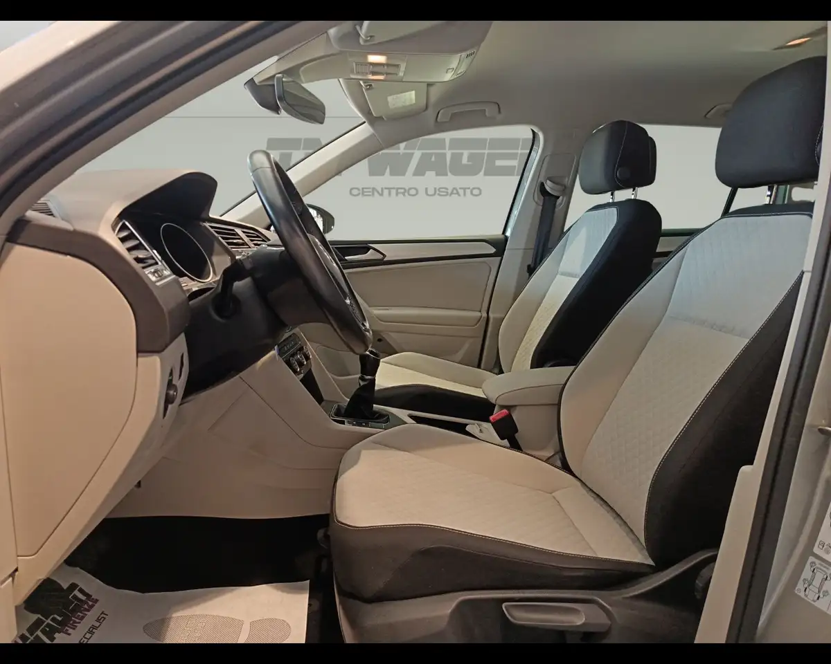 Volkswagen Tiguan — photo 12 sur 23