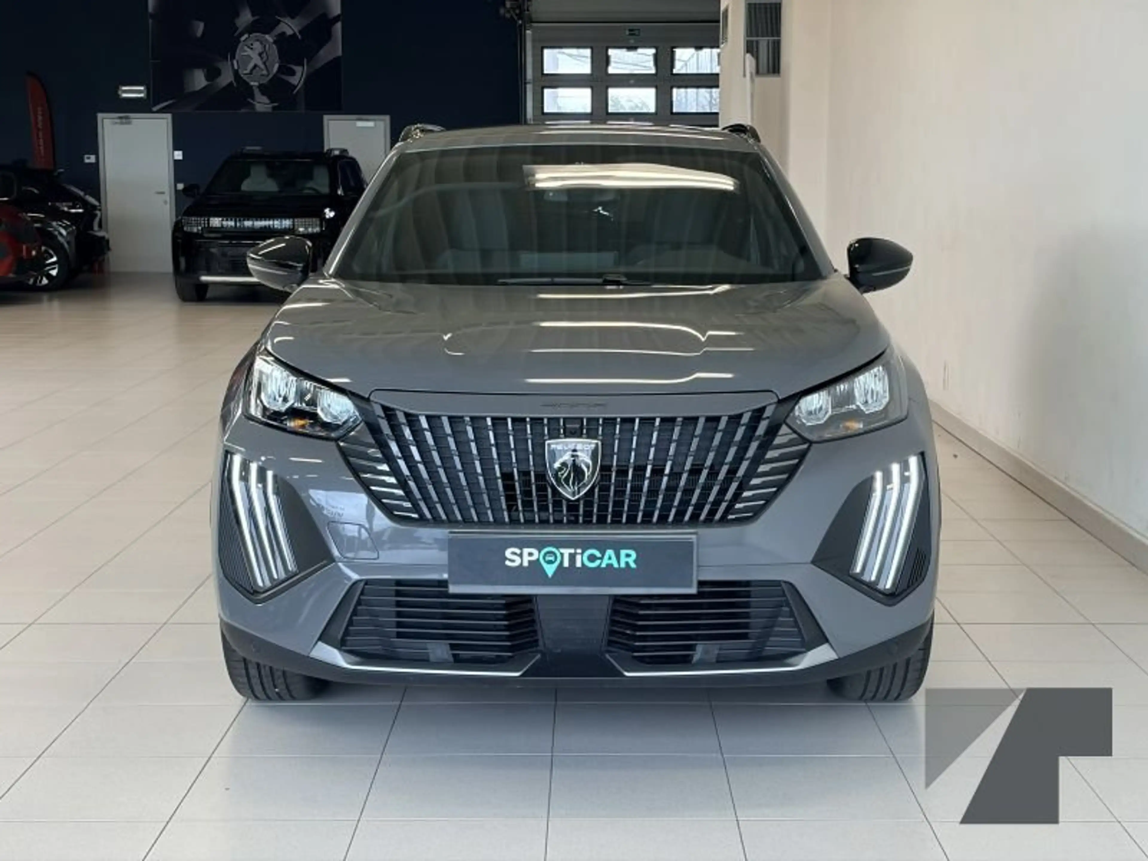 Peugeot e-2008 Allure — photo 8