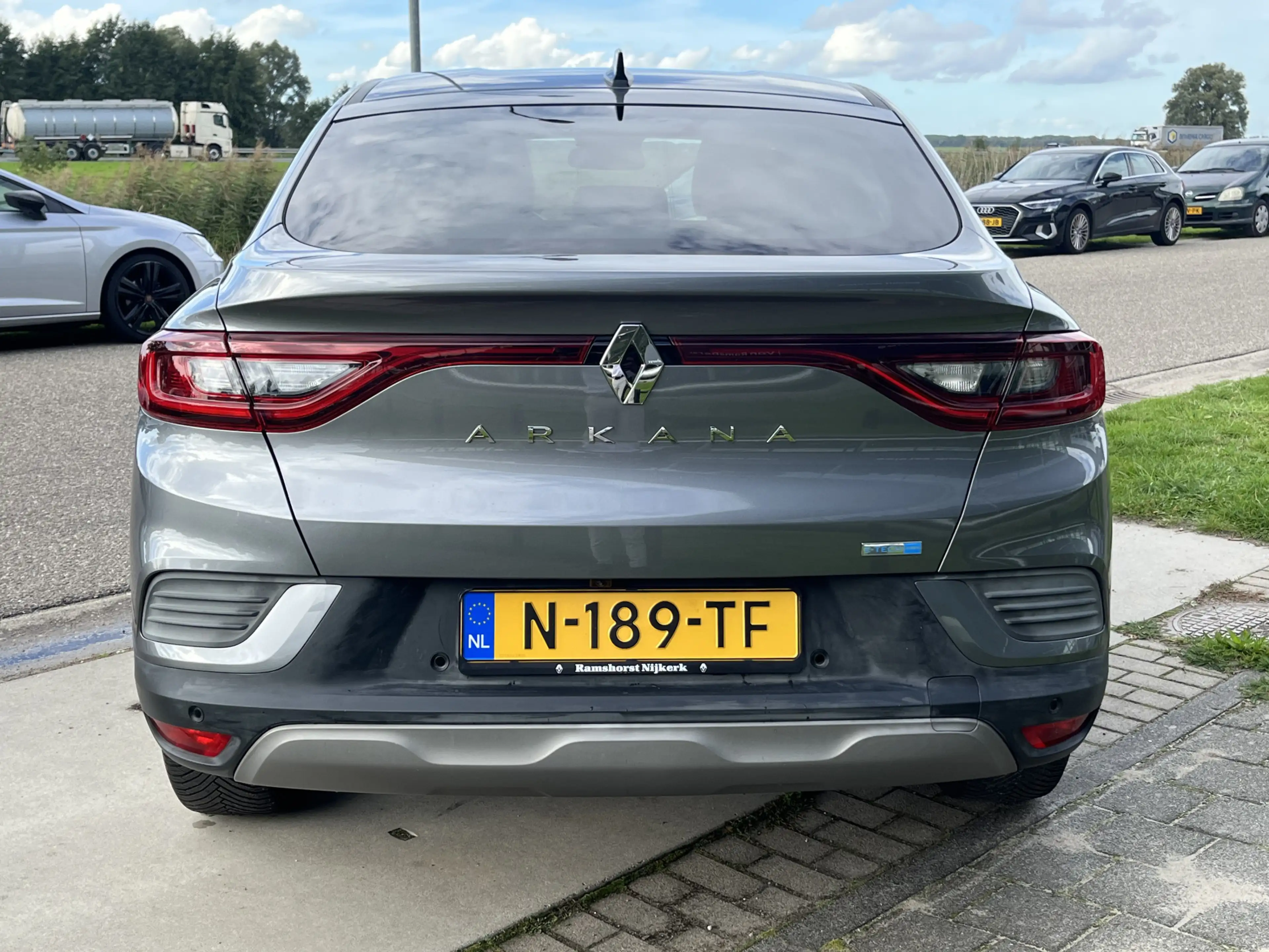 Renault Arkana 1.6 E-Tech Hybrid 145PK Intens / Camera / Dode Hoe — photo 9