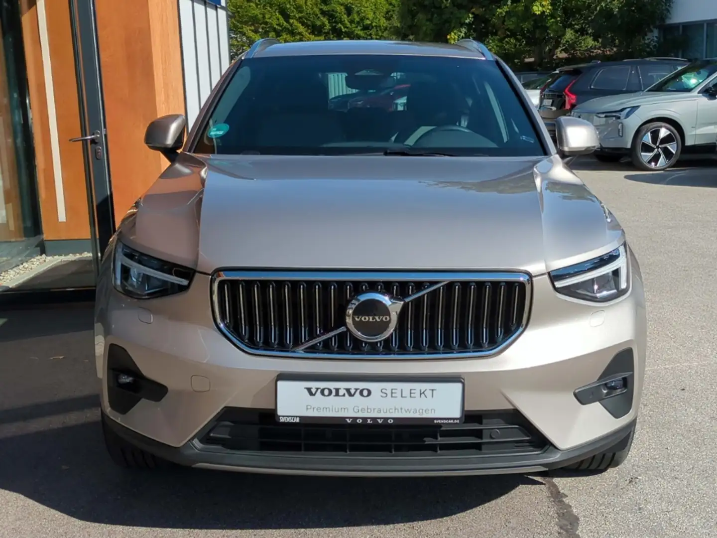 Volvo XC40 Plus Bright AWD B4 EU6d Digitales Cockpit Memory S Gris - 2