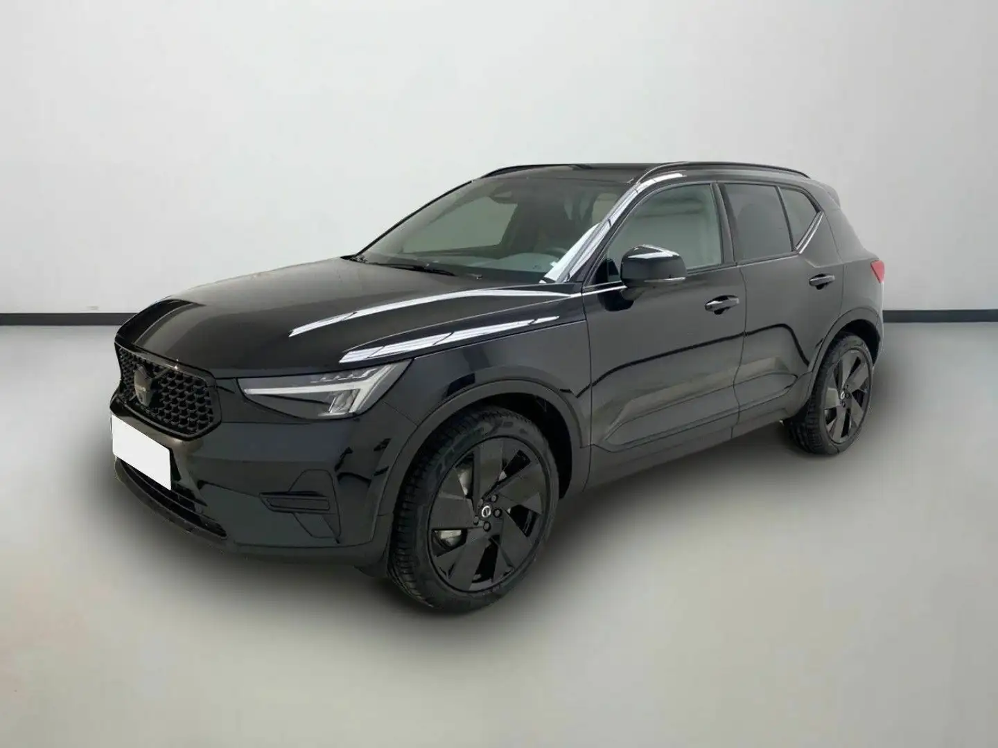 Volvo XC40 B3 Black Edition Aut. Negro - 1