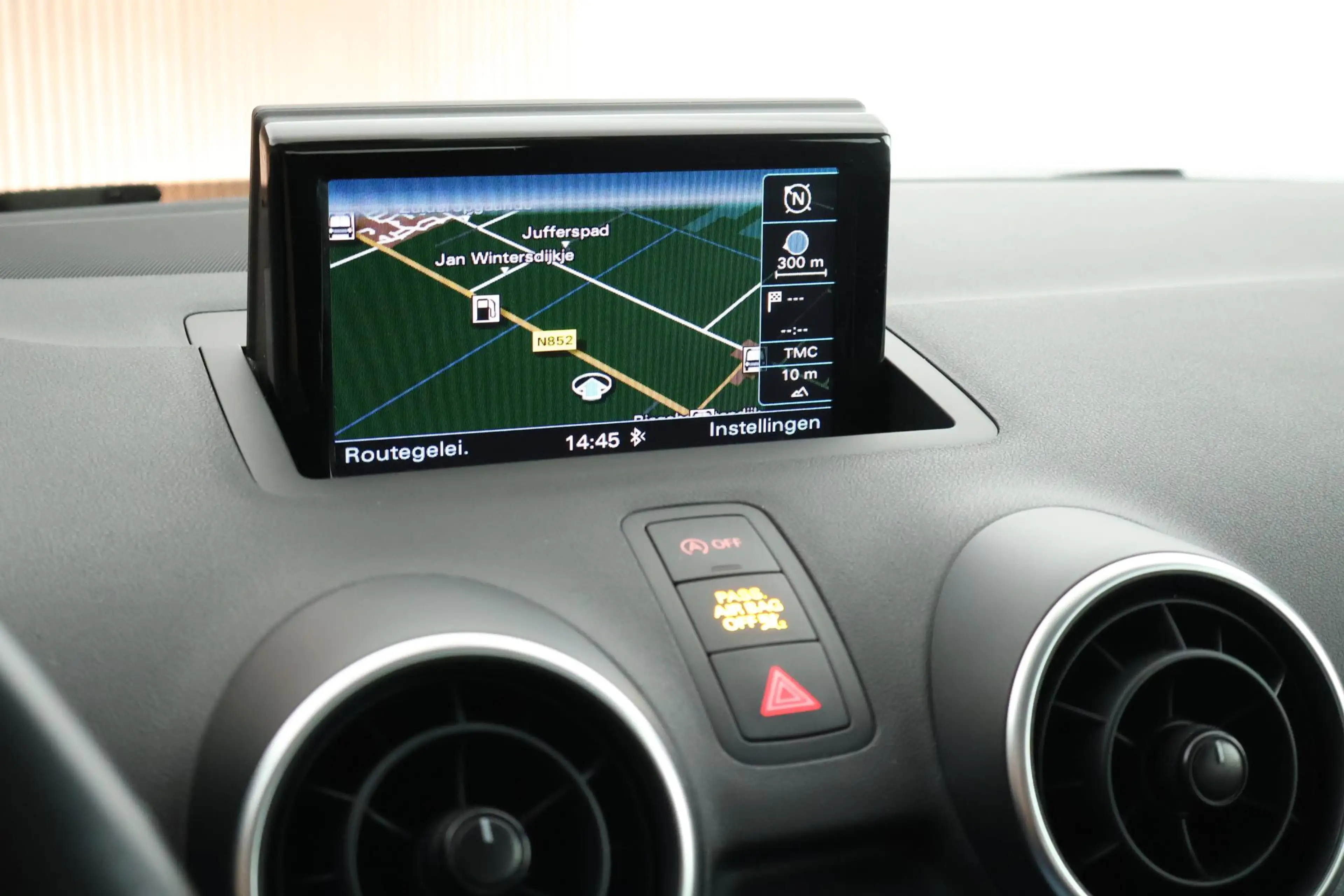 Audi A1 Sportback 1.0 TFSI 95pk S-Tronic Pro Line Navigati — photo 4