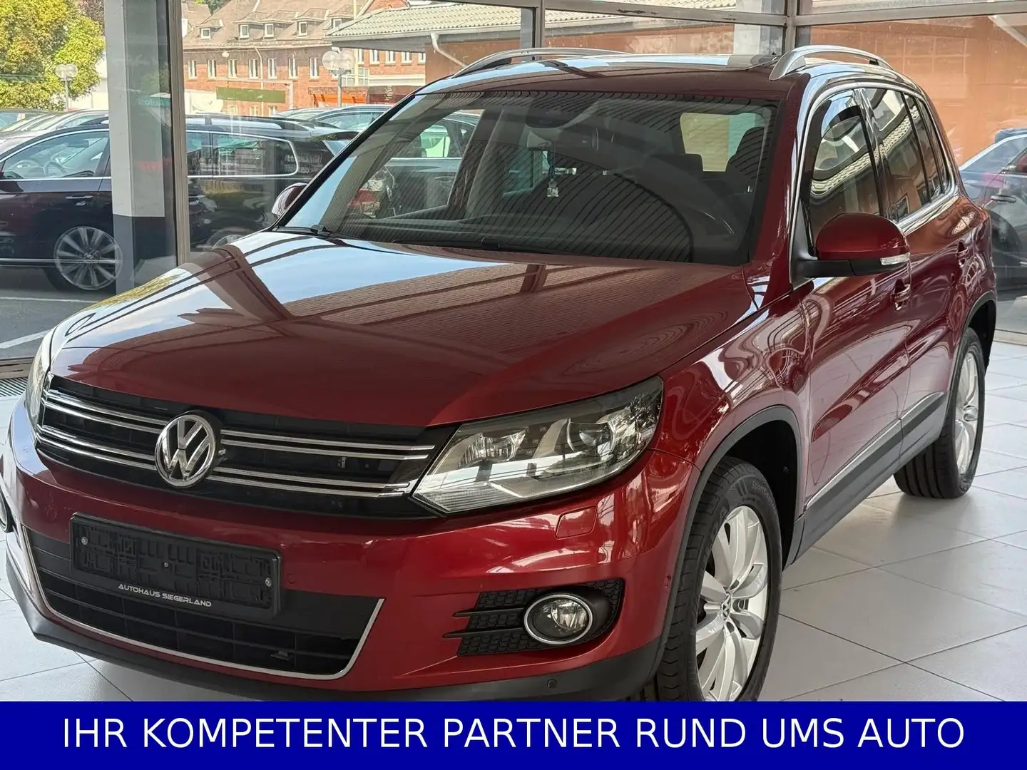 Volkswagen Tiguan Sport & Style BMT 4Motion Rot - 1