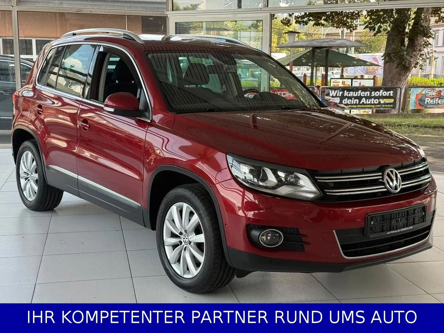 Volkswagen Tiguan Sport & Style BMT 4Motion Rot - 2